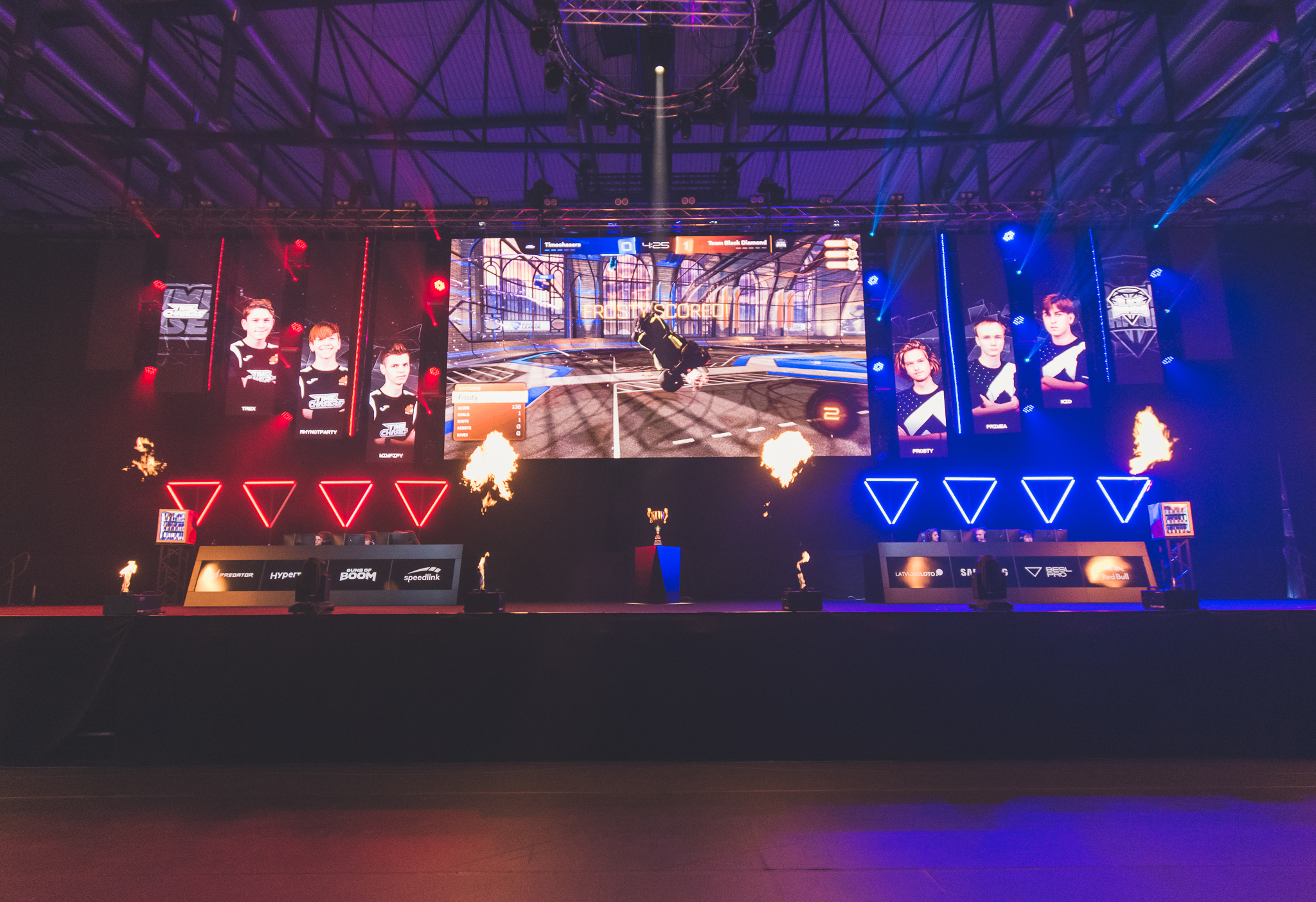 gaming biasa dan e-sport